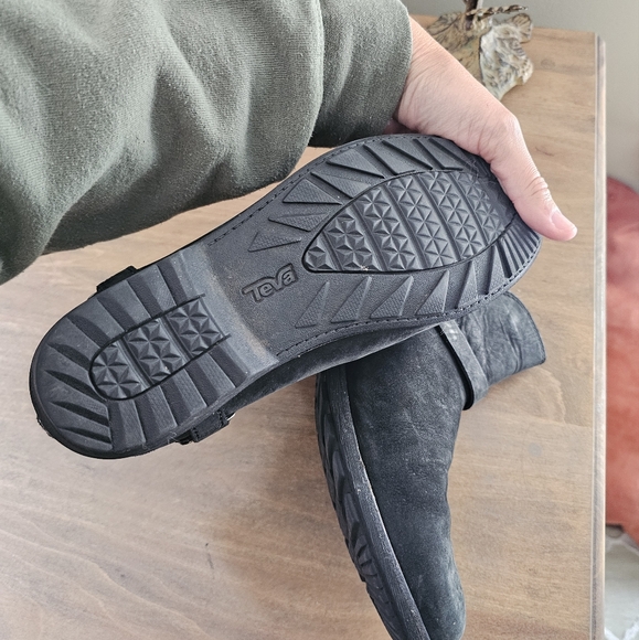 Teva De La Vina Dos Chelsea Boots - Picture 9 of 12